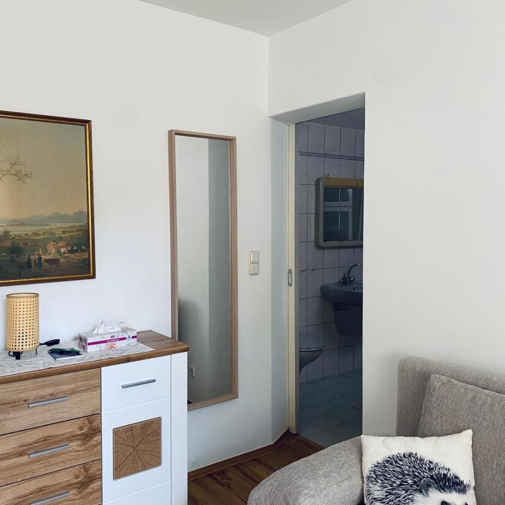 Photograph of Helles, gepflegtes Souterrain Apartment in ruhiger Lage