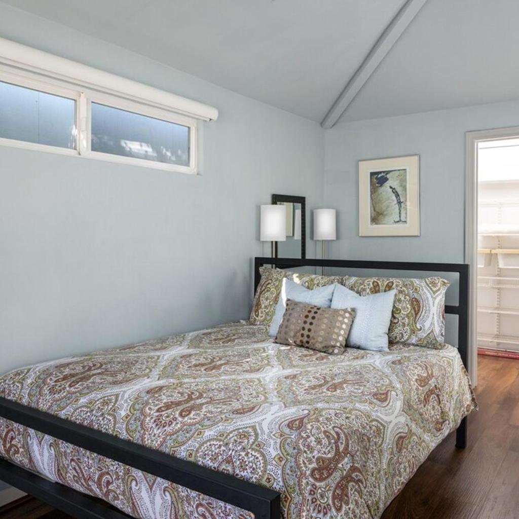 Photograph of Venice Beach Cottage Retreat