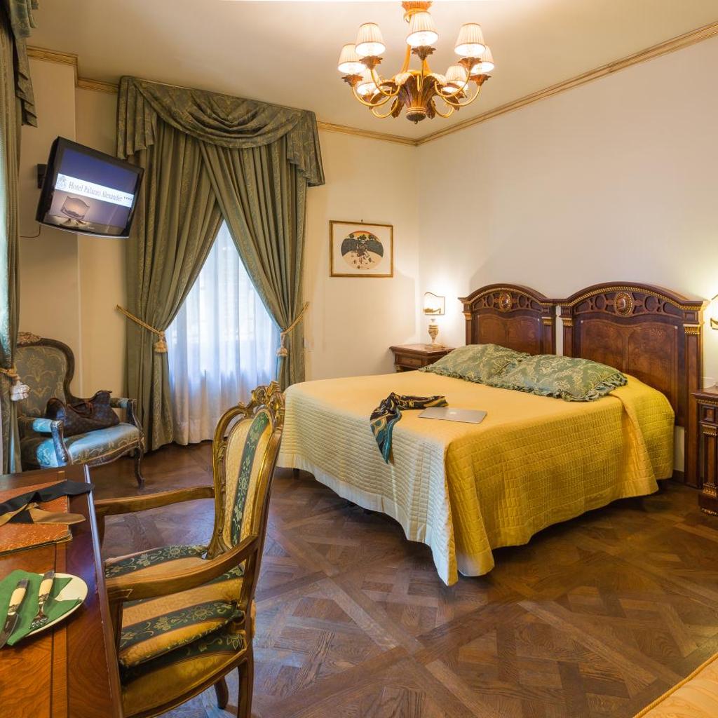 Hotel Palazzo Alexander — 