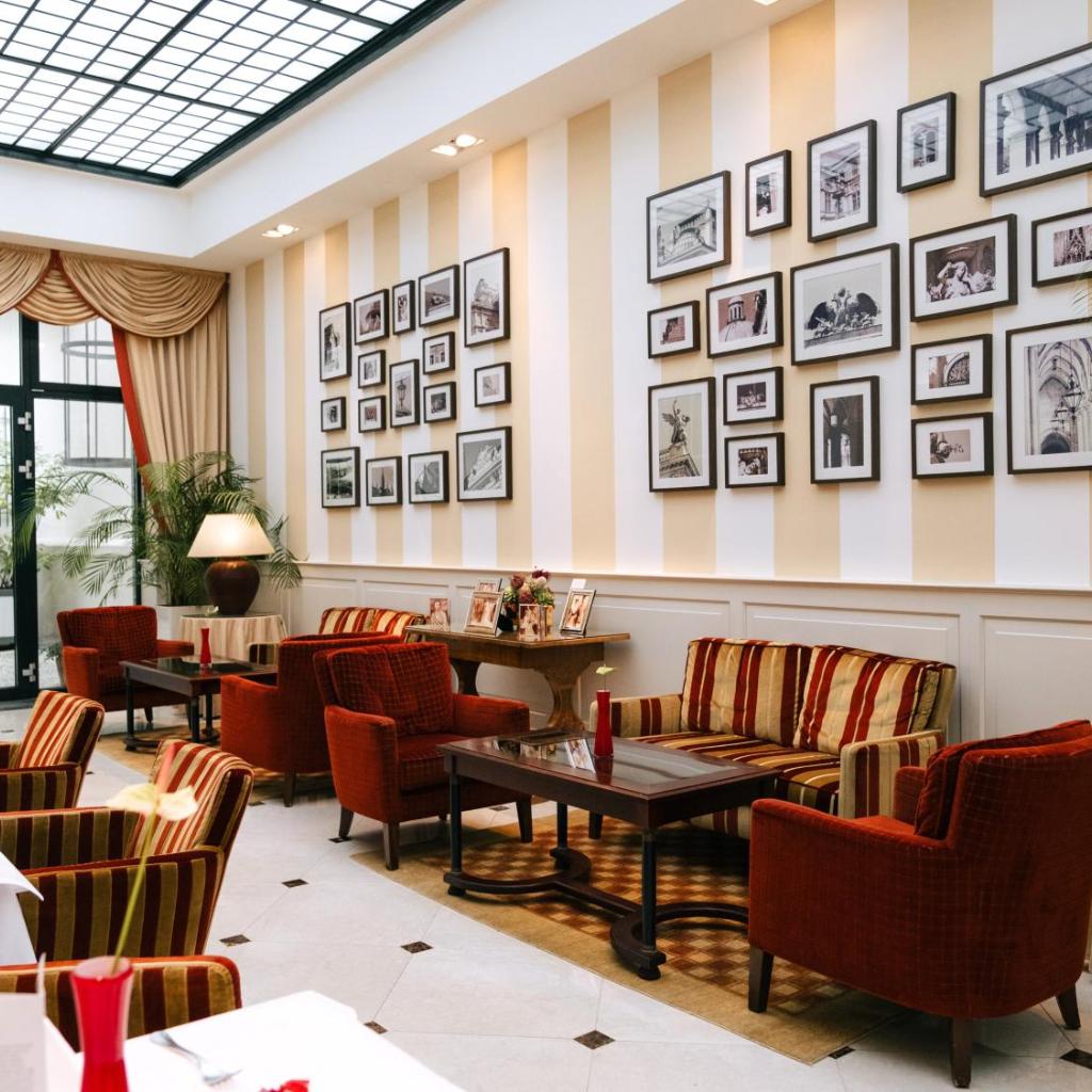 Photograph of Hotel Kaiserhof Wien