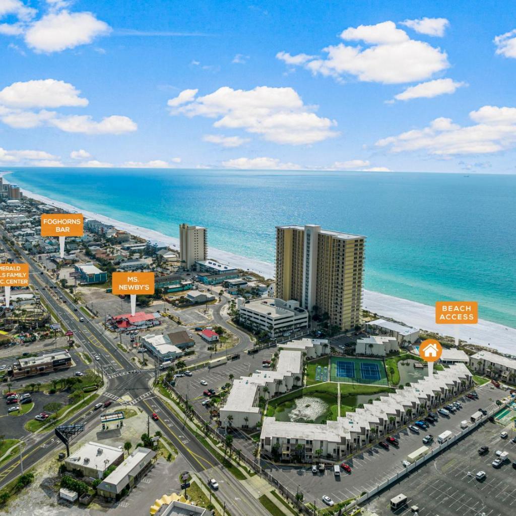 Photograph of 4BR Resort Home Ocean Views Sounds