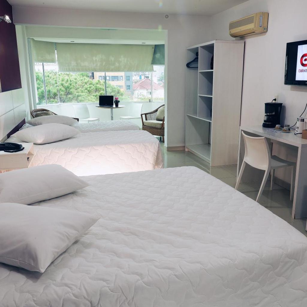Emirates Hotel & Suites — foto 10