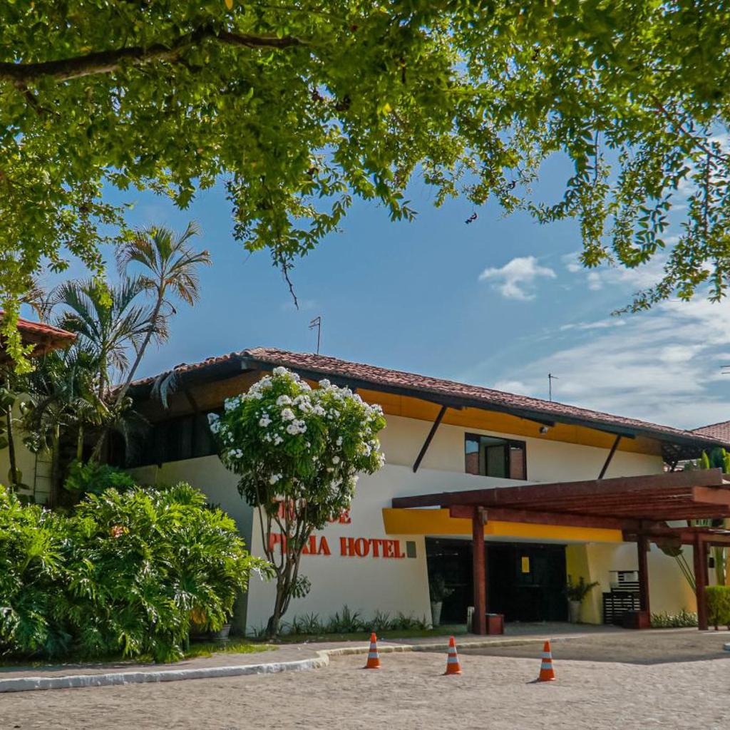 Orange Praia Hotel — 