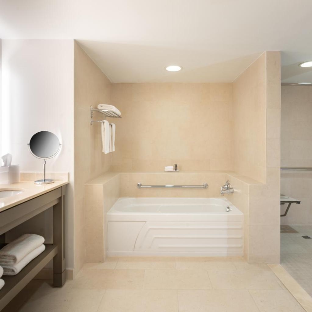 Hotel thumbnail 13
