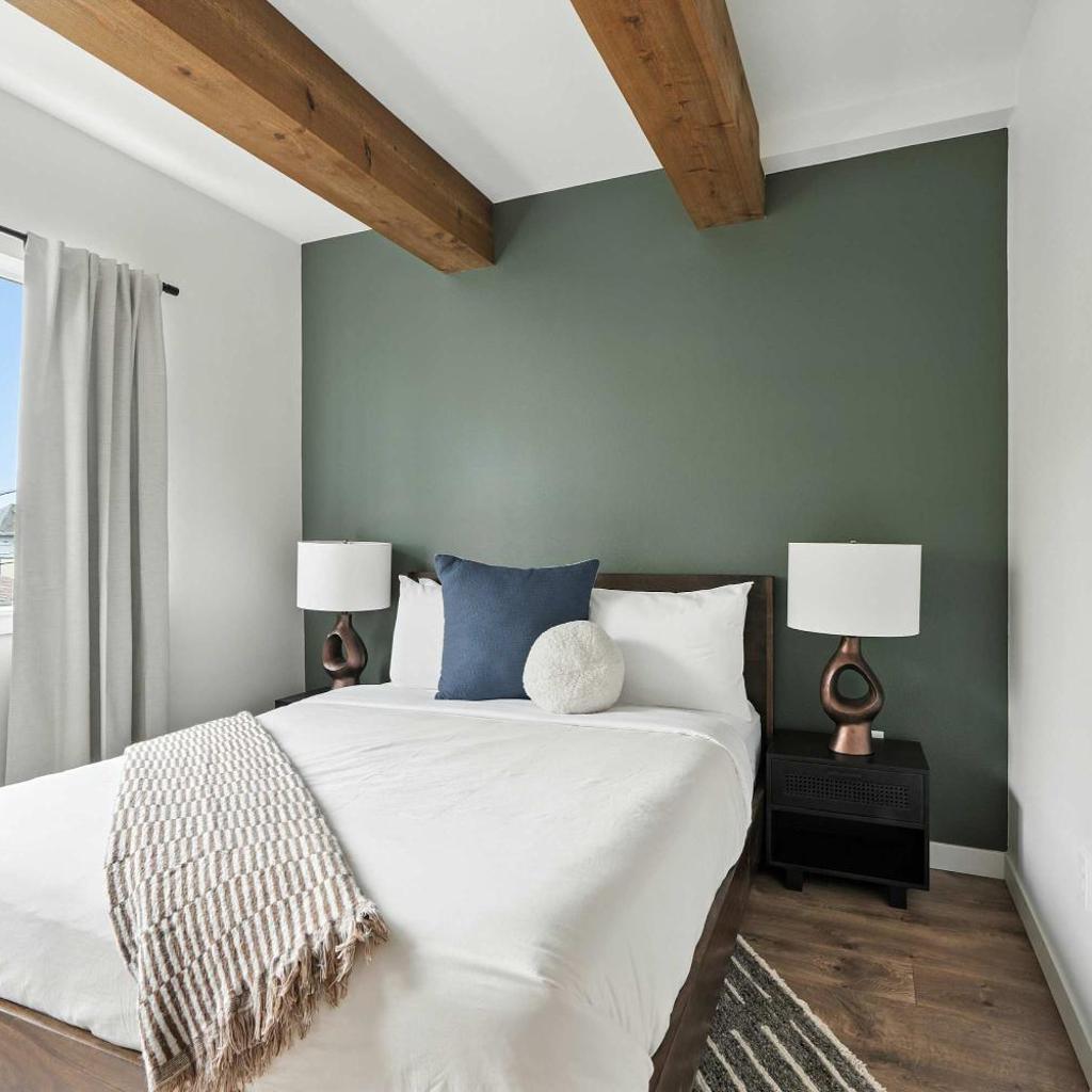 Photograph of 5BR at The Adelynn - Luxury Build - Walk to All