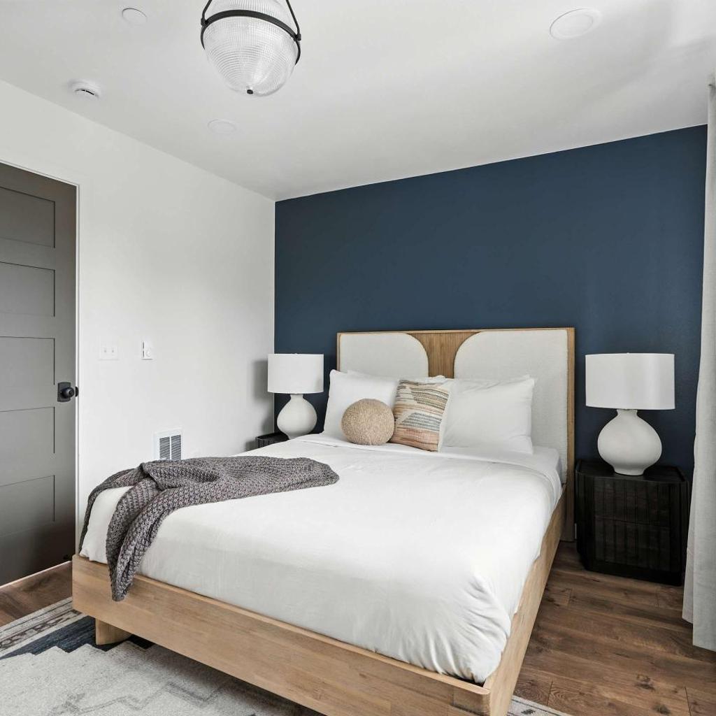 Photograph of 5BR at The Adelynn - Luxury Build - Walk to All