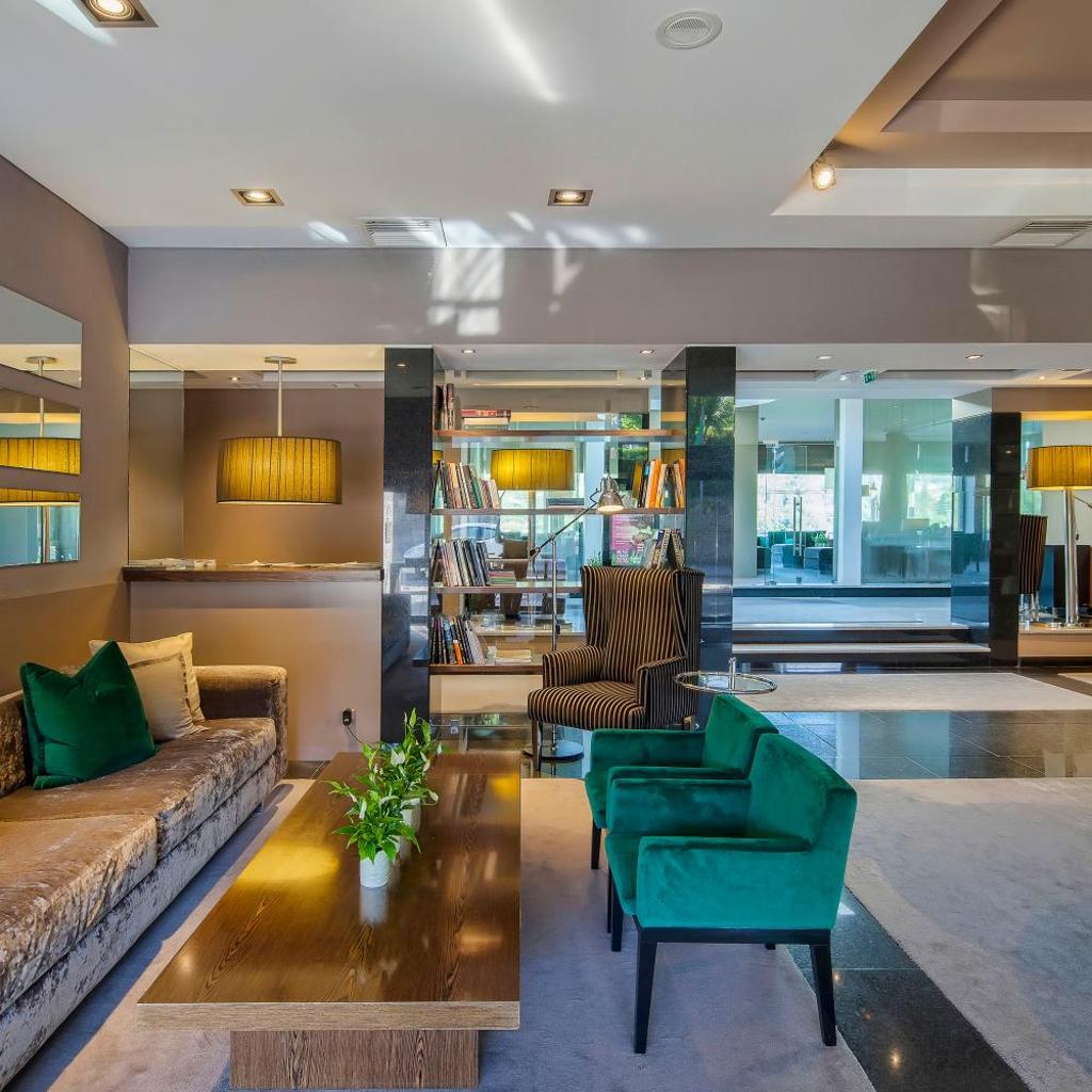 Cidnay - Hotel & Executive Center — 
