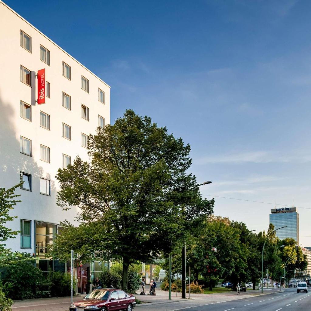 Photograph of ibis Berlin Mitte