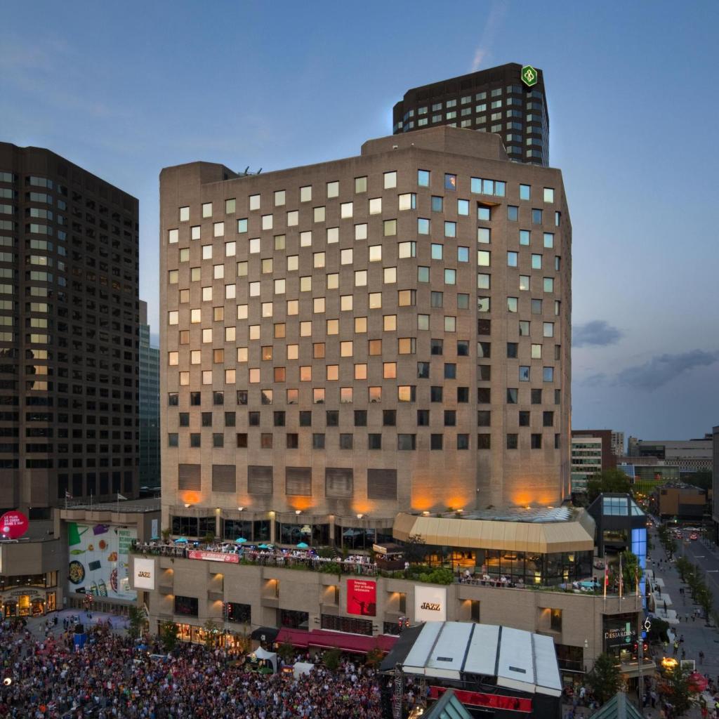 Photograph of DoubleTree By Hilton Montreal