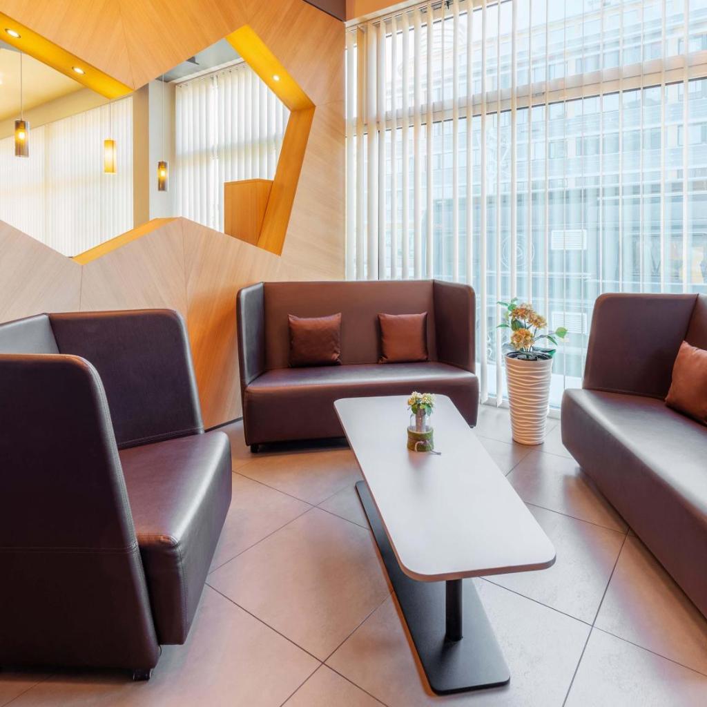 Photograph of B&B Hotel Stuttgart-Bad Cannstatt
