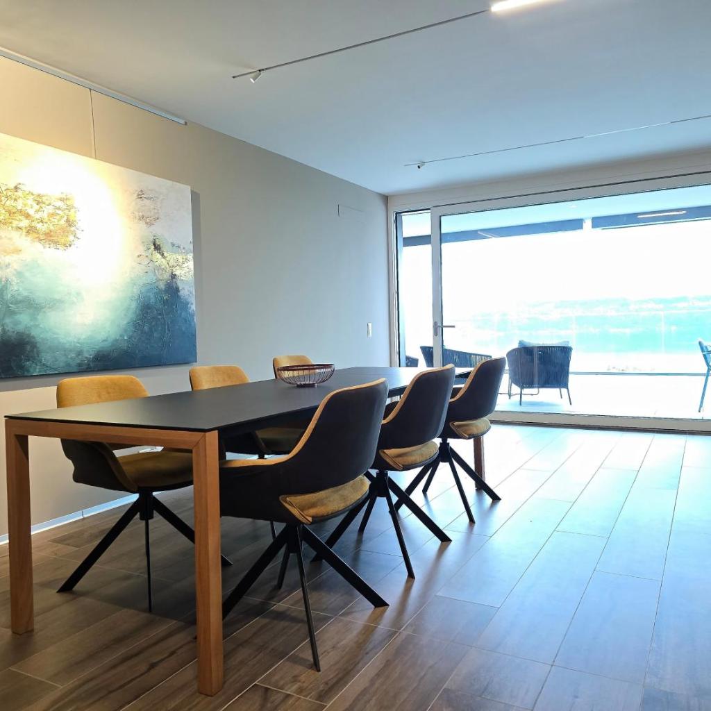 Image 10 - Luxury Lake View Apartment Minusio by HolAp