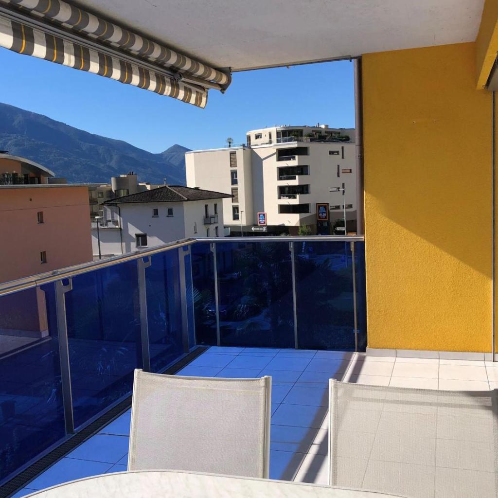 Image 5 - Casa Verbanella by HolAp