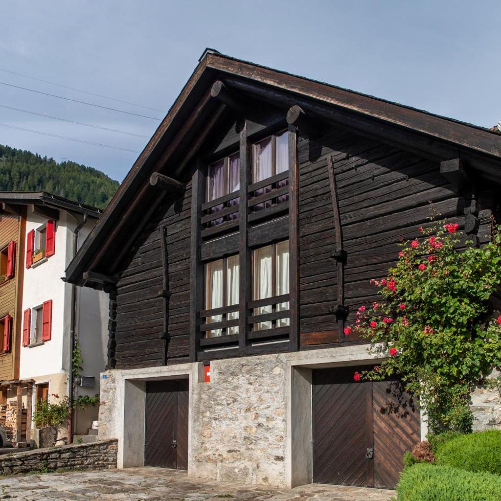 Image 5 - Maison Dalpe by Quokka 360 - Contemporary Alpine Living