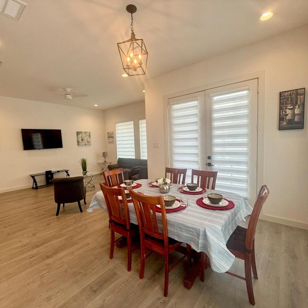 Photograph of Beautiful Townhome near Downtown HTX and Med Center