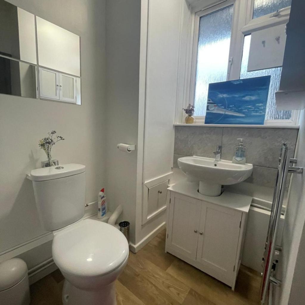Photograph of Happy One Bedroom apartment