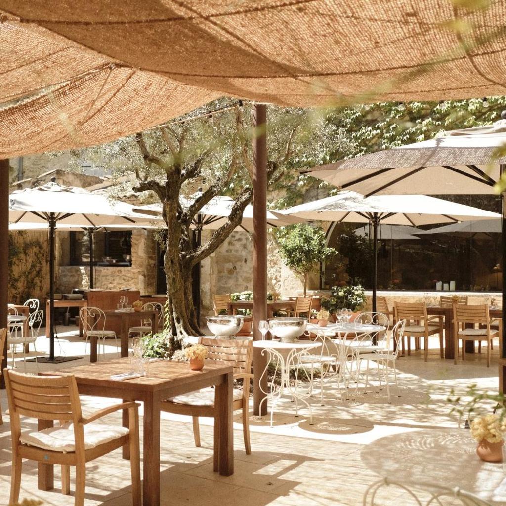 Le Moulin, Lourmarin, a Beaumier Hotel — 
