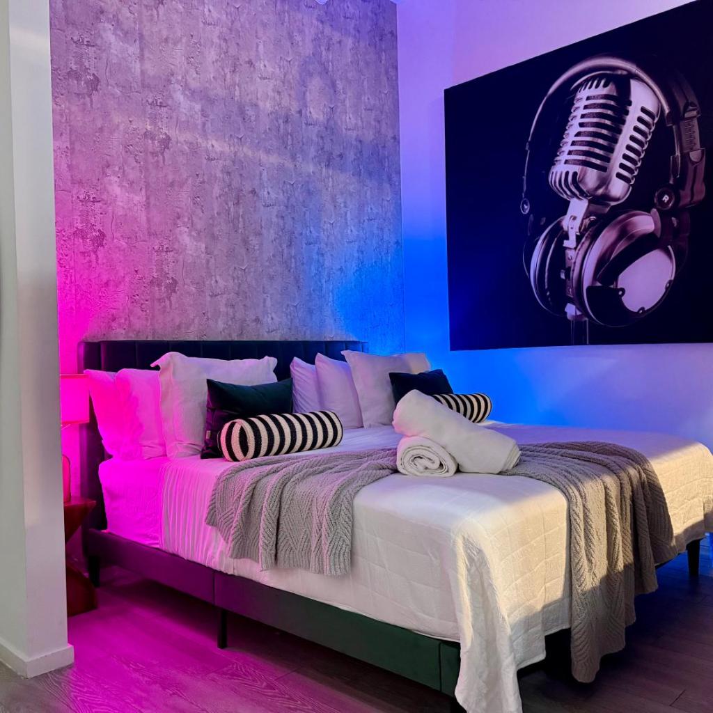 Photograph of Chic downtown Miami Penthouse studio