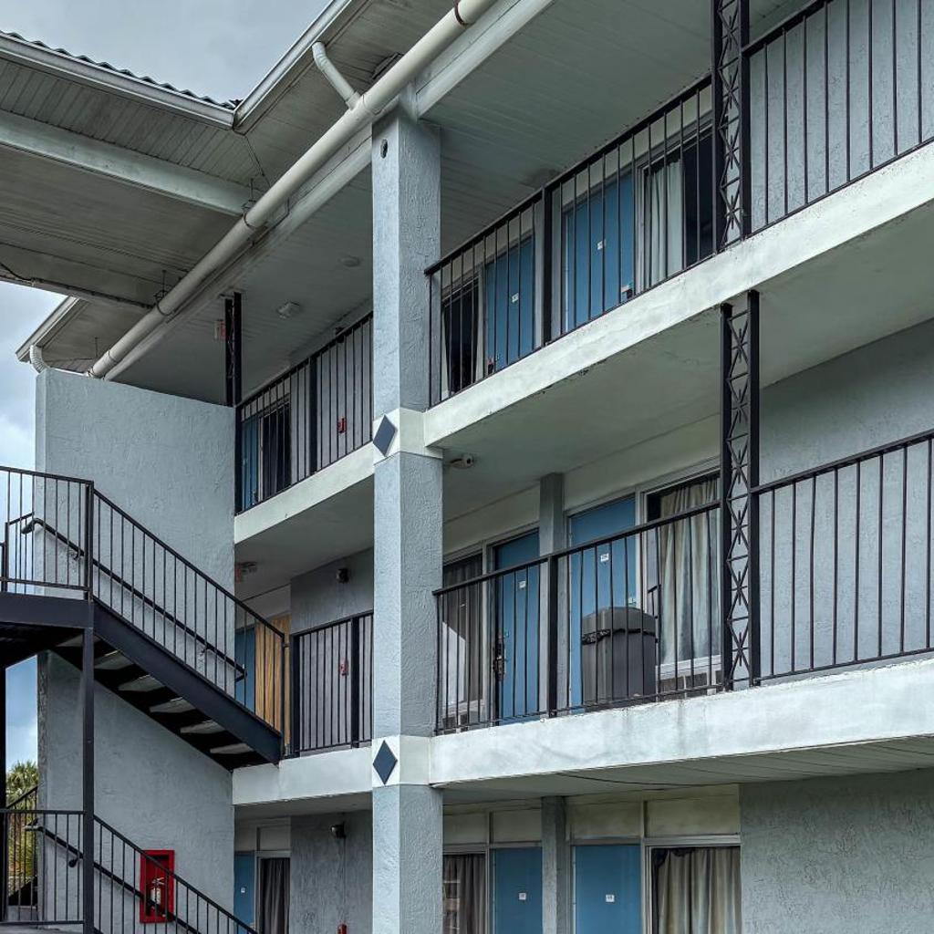 Photograph of Motel 6 Altamonte Springs FL