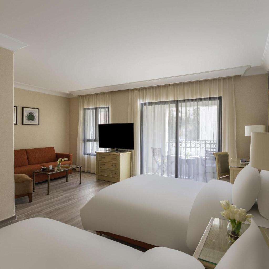 Mövenpick Resort Petra — 