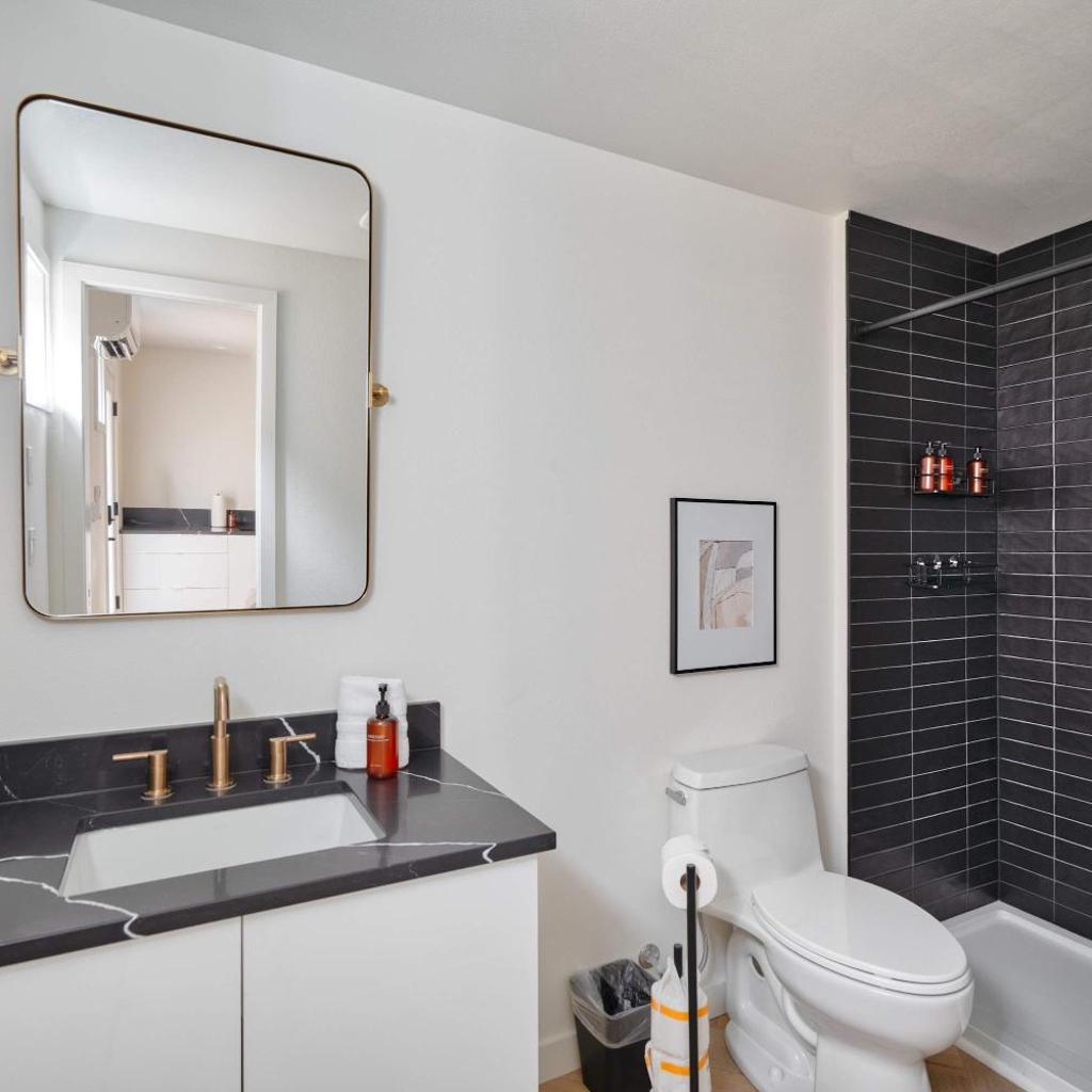 Photograph of Stay Portland - Alberta Arts District Hideaway - Stylish Studio