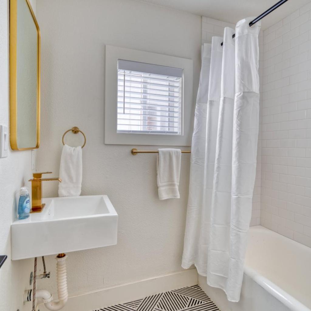 Photograph of Stay Portland - Brilliant Brooklyn 1 Bedroom Apt