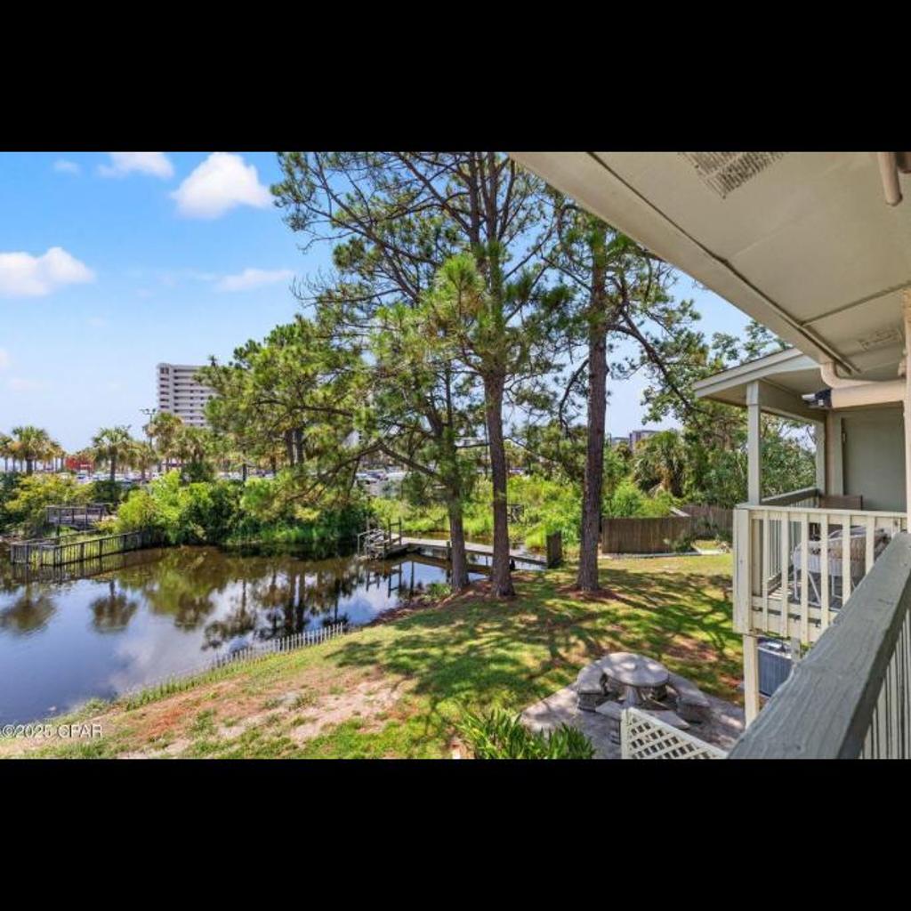 Photograph of Reef Retreat
