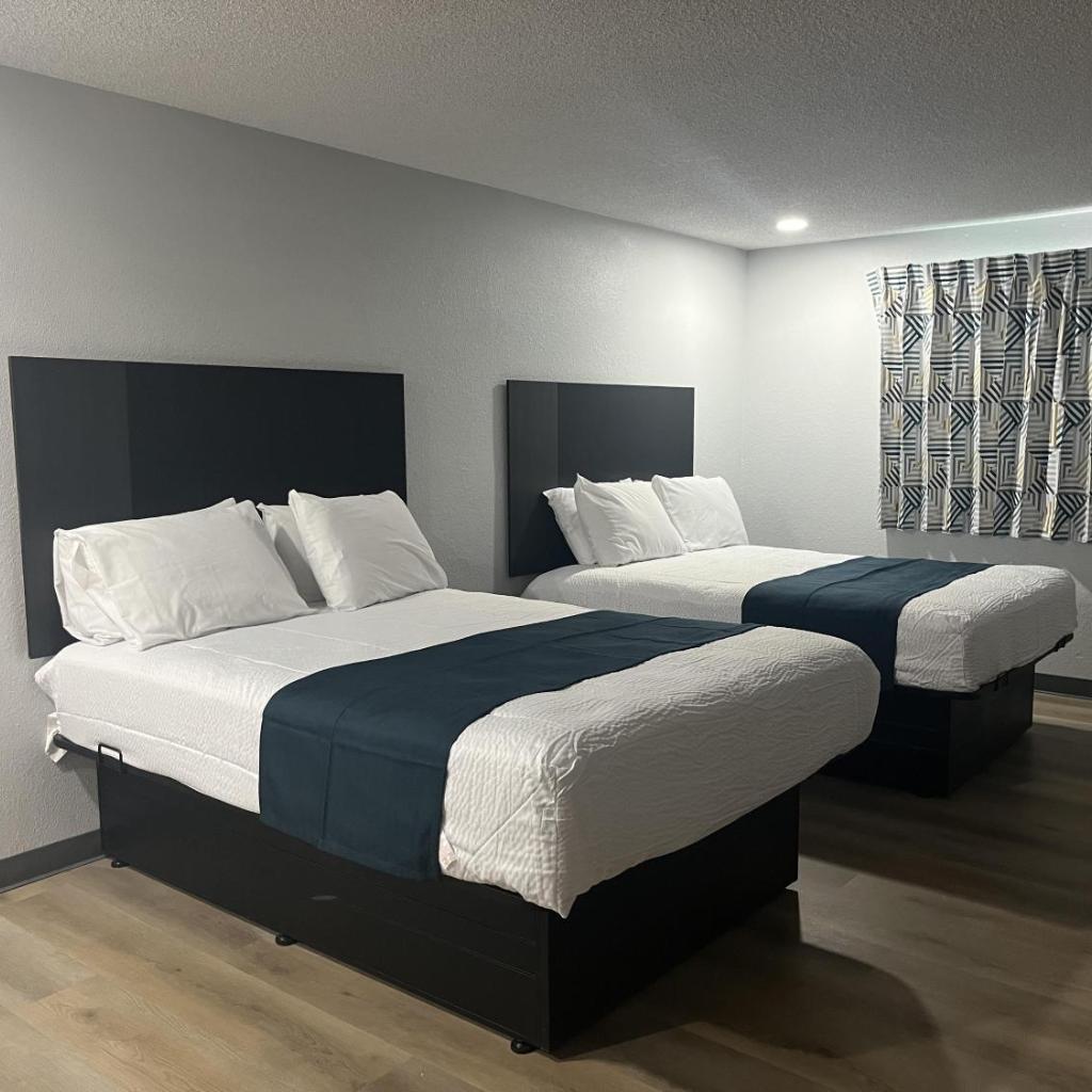 Photograph of Motel 6 - Las Vegas, NV – Downtown Fremont St Experience