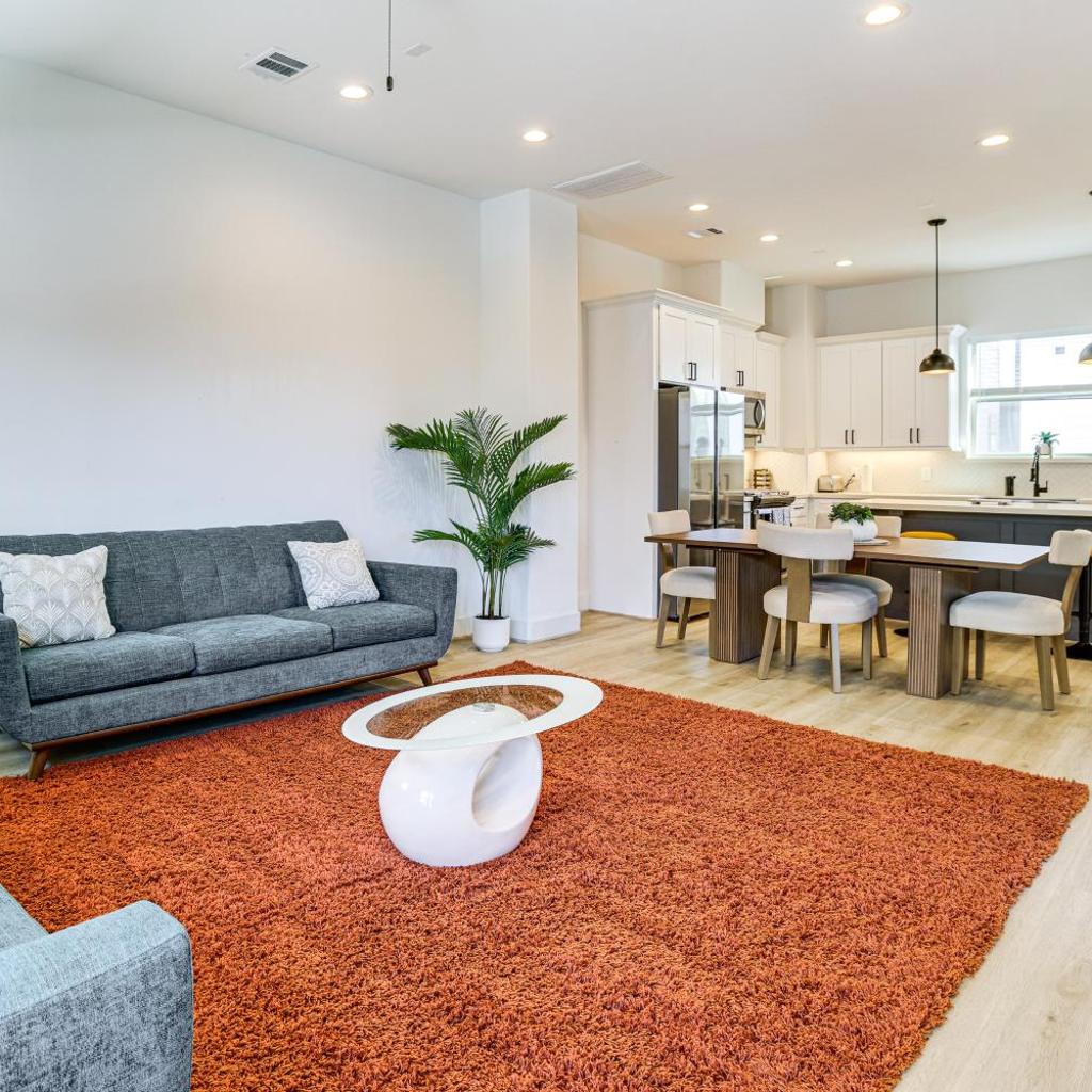 Photograph of Your Houston HQ! Modern Unit w/ Yard & Workspace