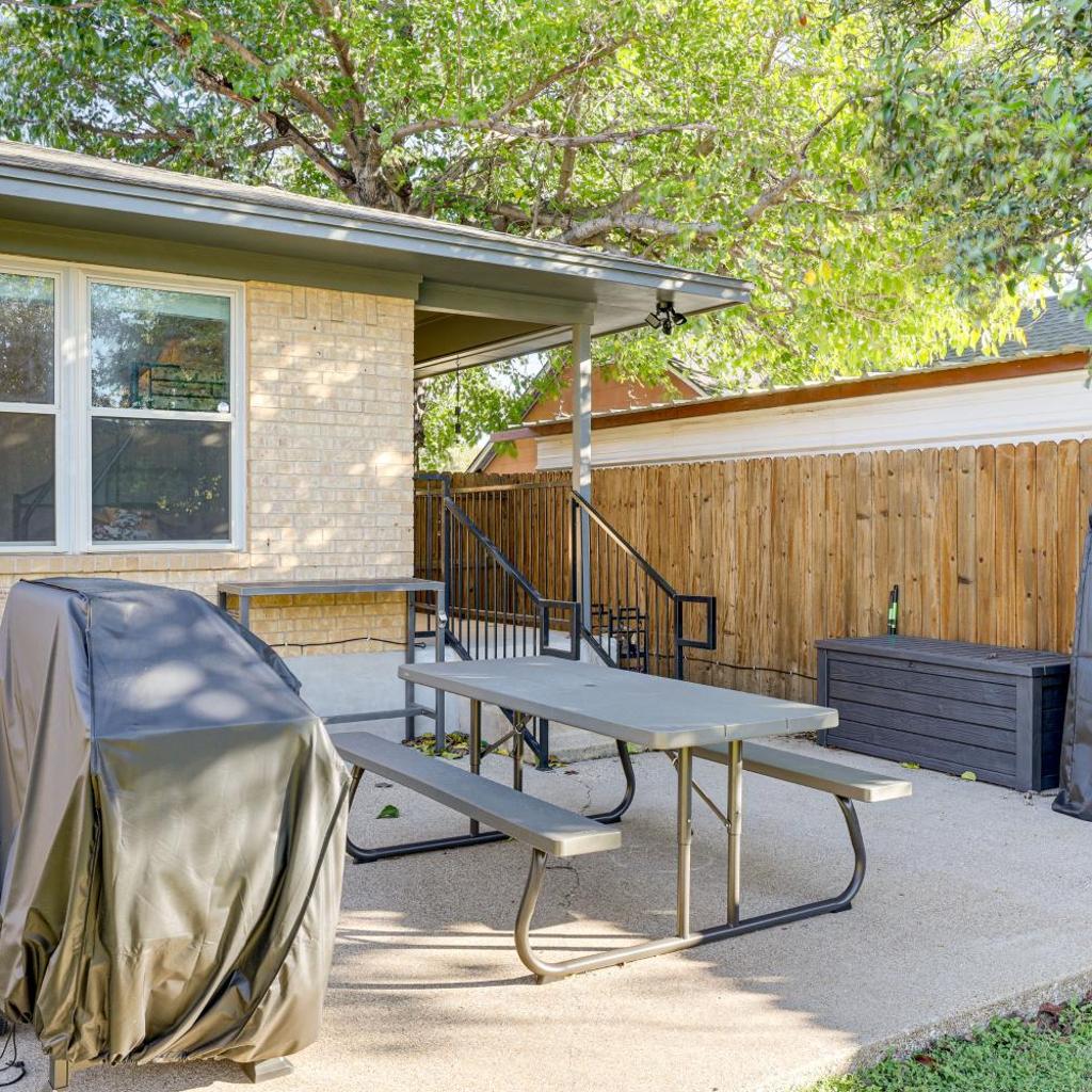 Photograph of Dog-Friendly Dallas Home w/ Fenced Yard!