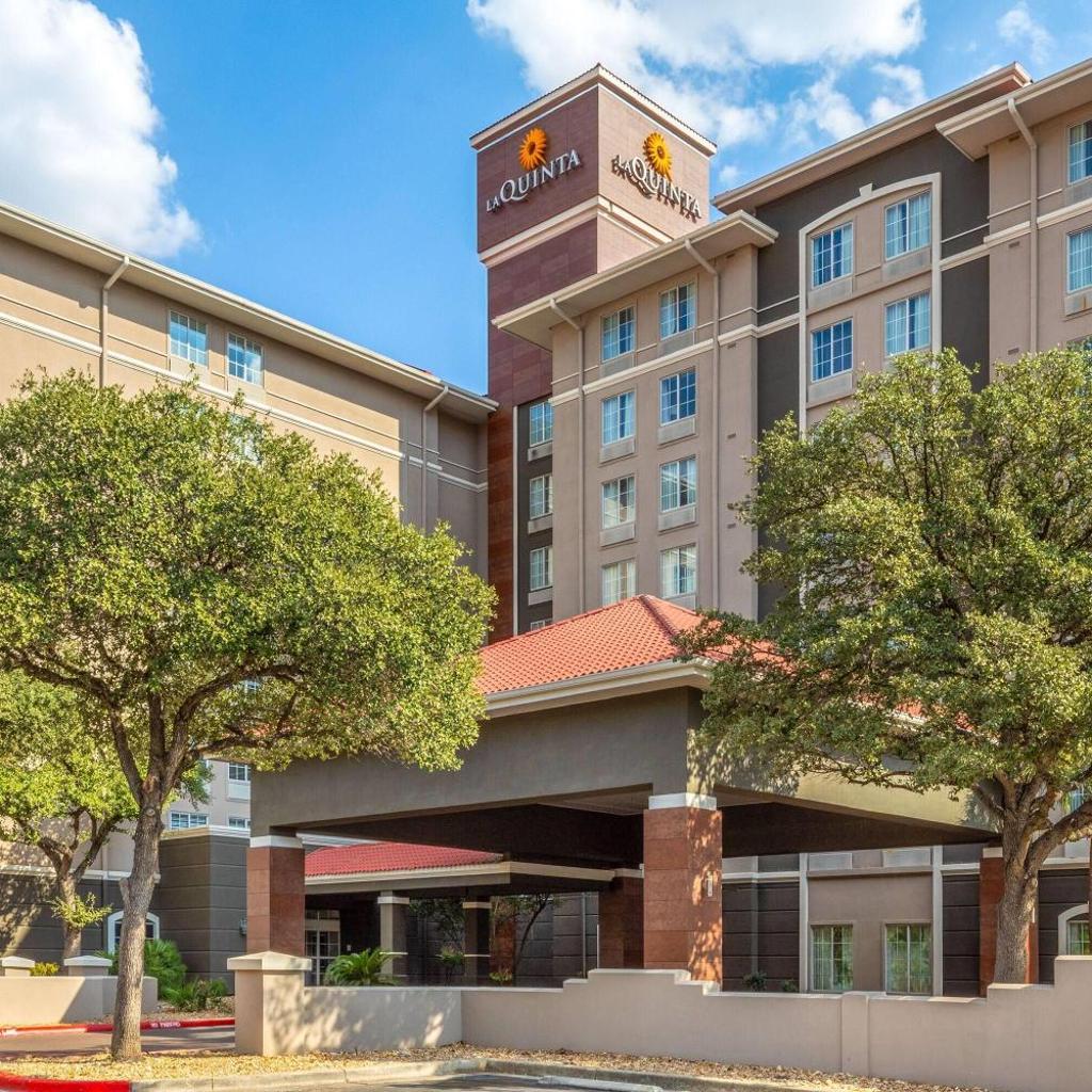 Photograph of La Quinta by Wyndham San Antonio Airport