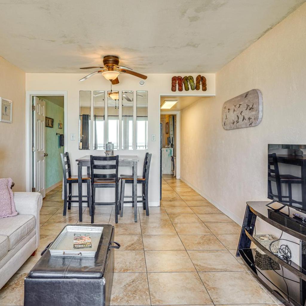 Photograph of Prime Beach Access & Gulf-View Balcony! PCB Condo