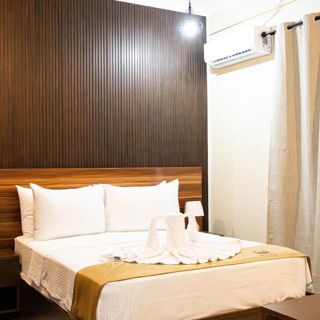 Valhali Guesthouse, image 1 of 6