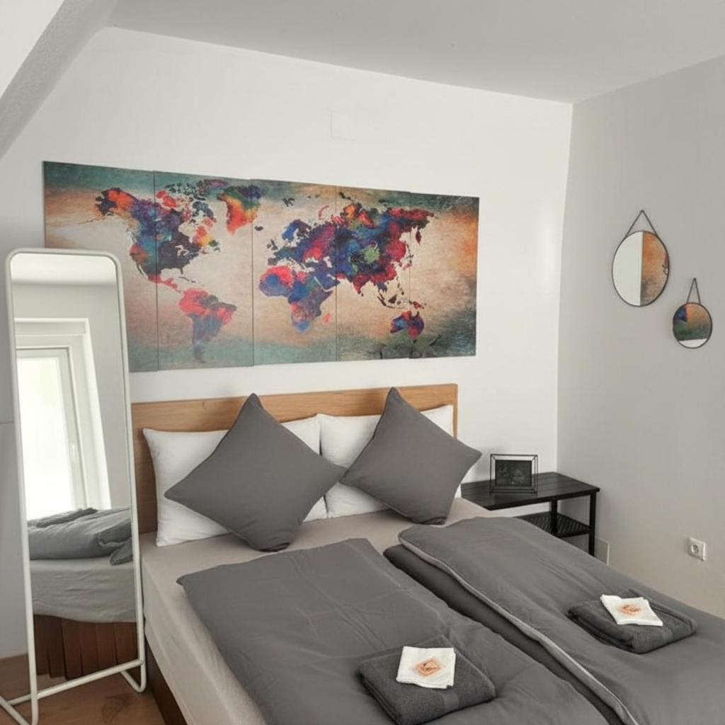 Photograph of Spacious & Cozy Guesthouse - Near Metro & City Center - 3 Beds for 5-7 Person