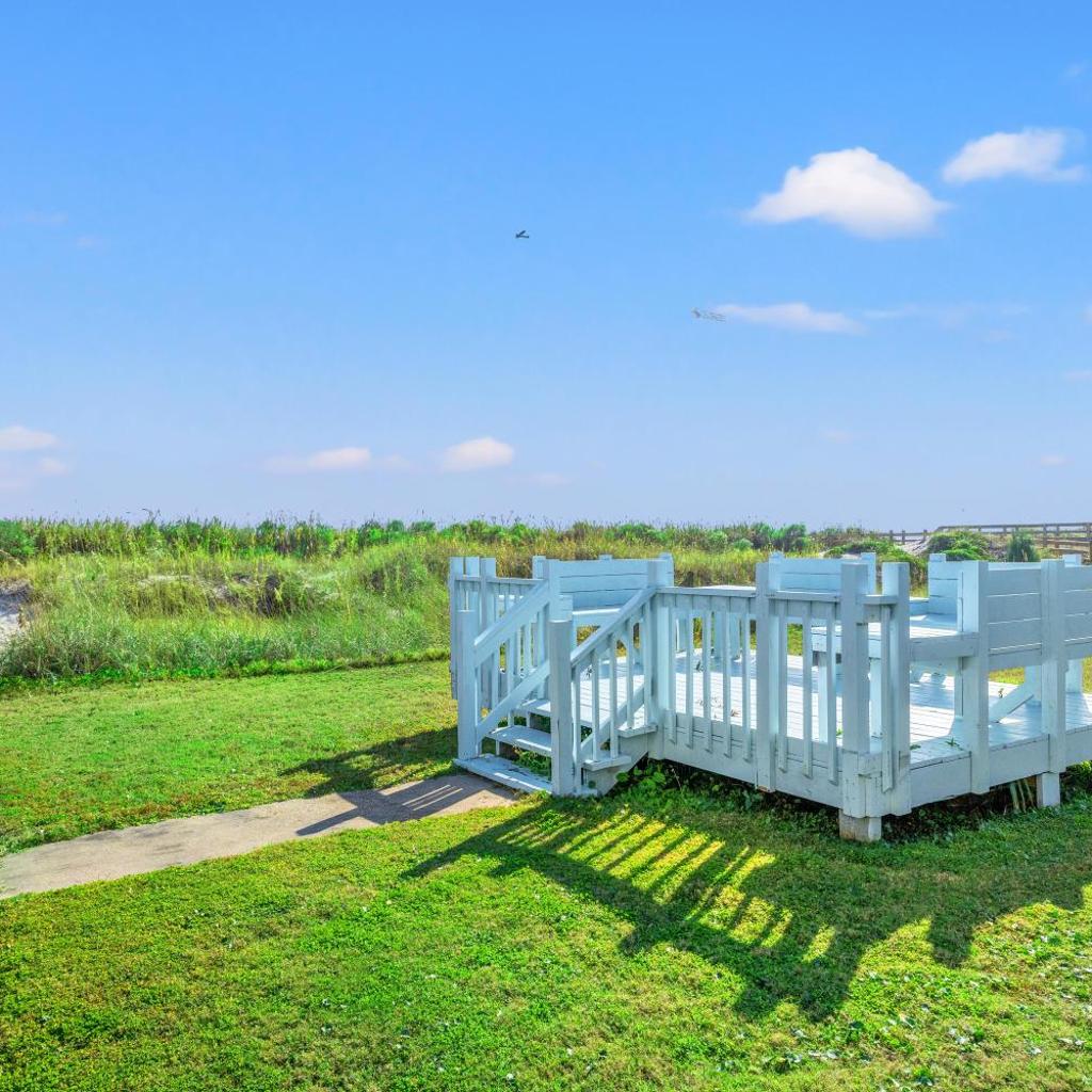 Photograph of Barnett House Bottom - Oceanfront - Windy Hill Section