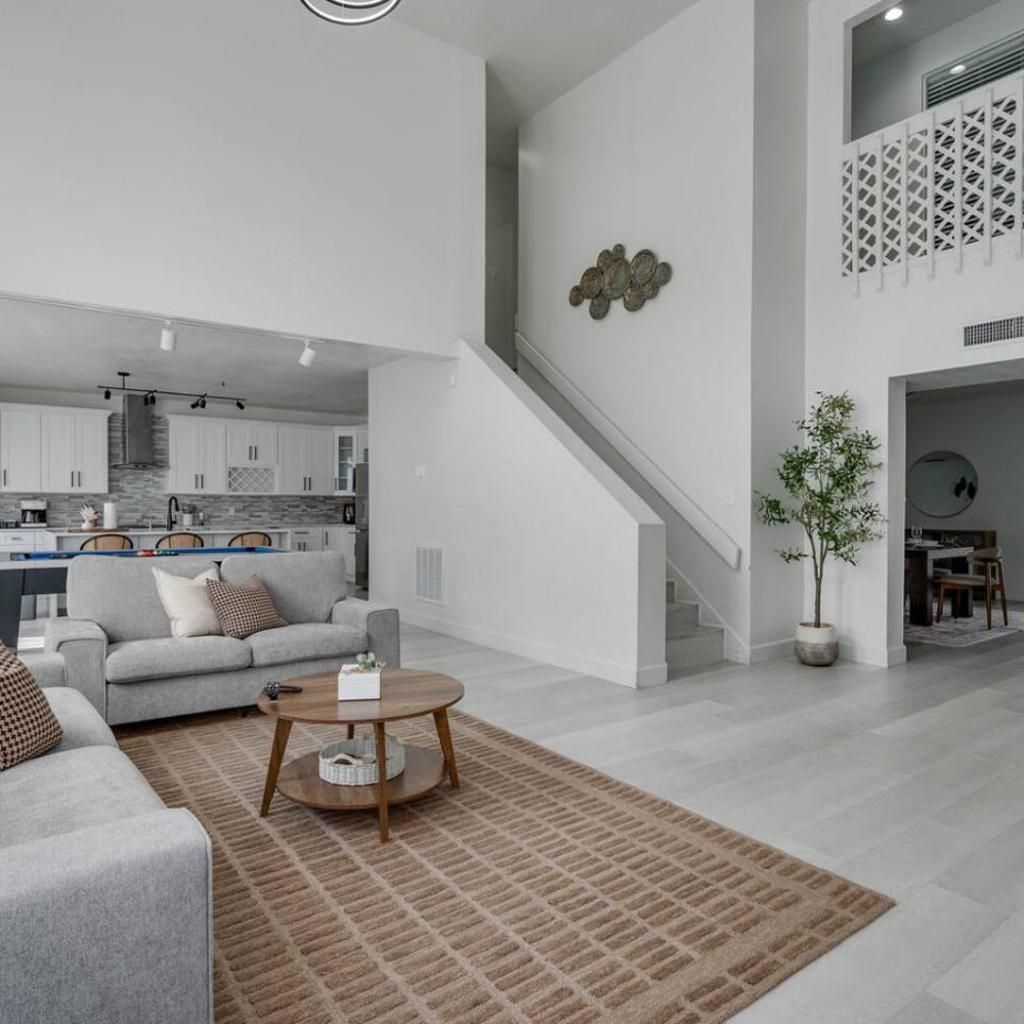 Photograph of Orlando Lake View Entire Home-NearDowntown