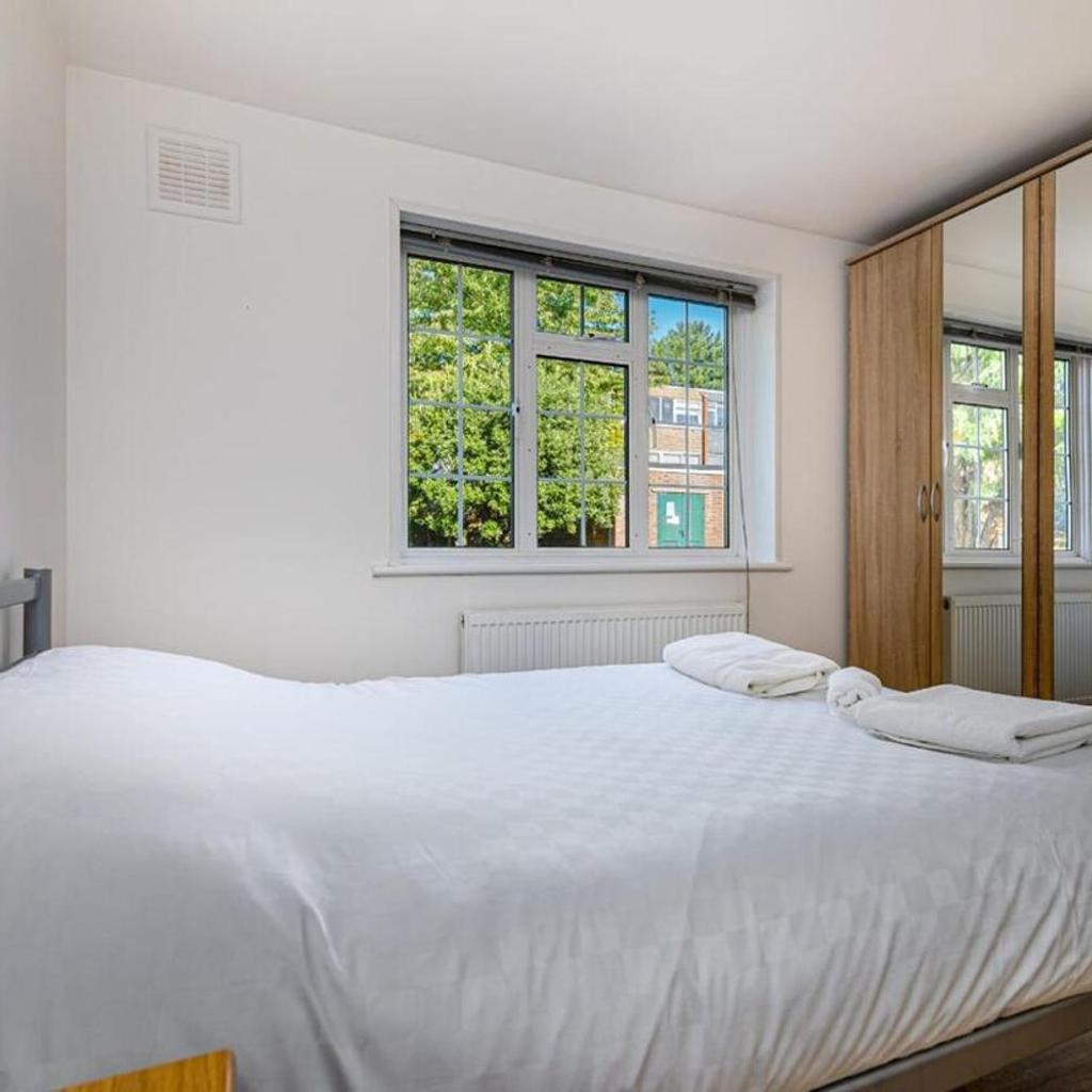 Photograph of Modern Apartment near Blackheath Station