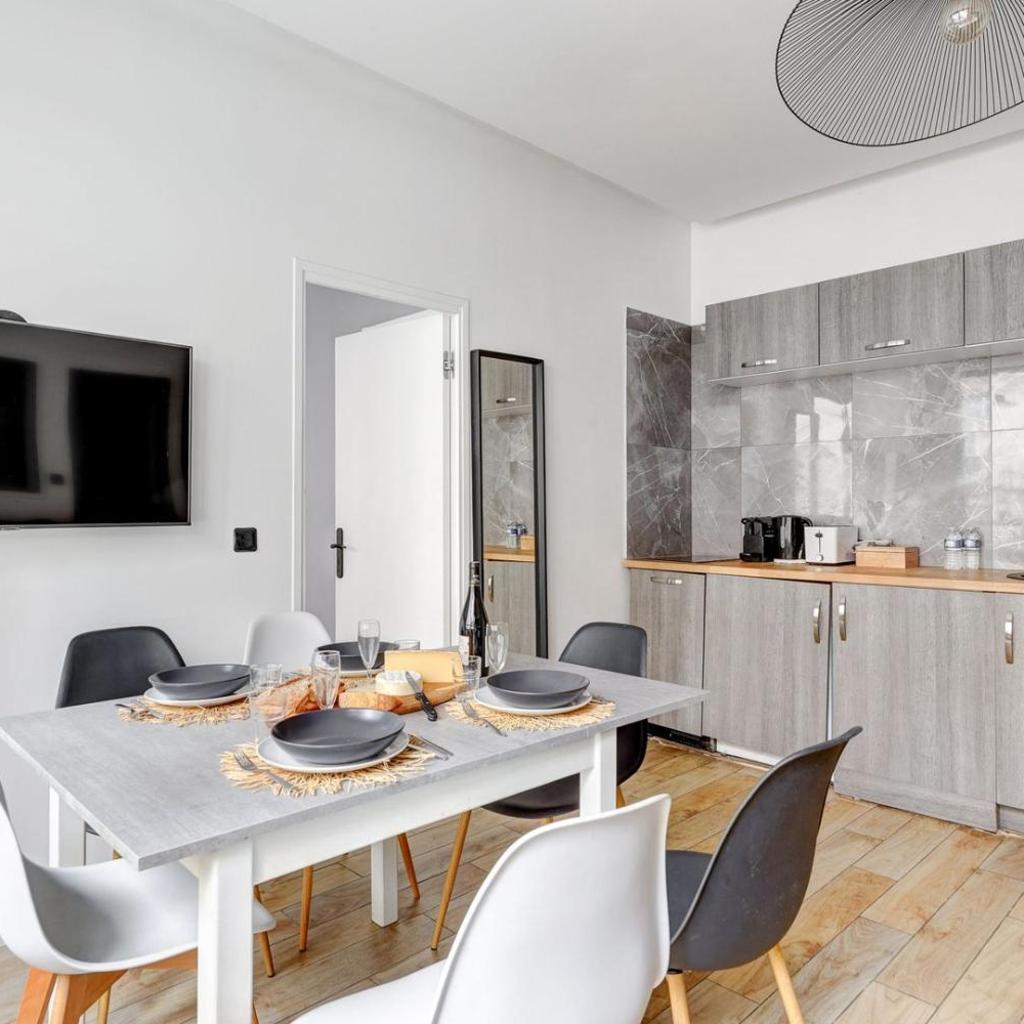 Photograph of Bluestay 58 - Superbe appartement à Paris
