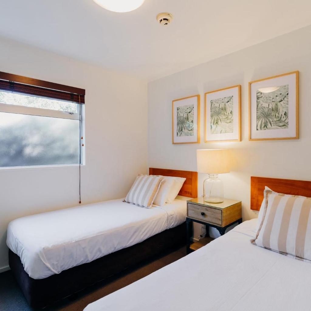Photograph of Sumner Bay Motel
