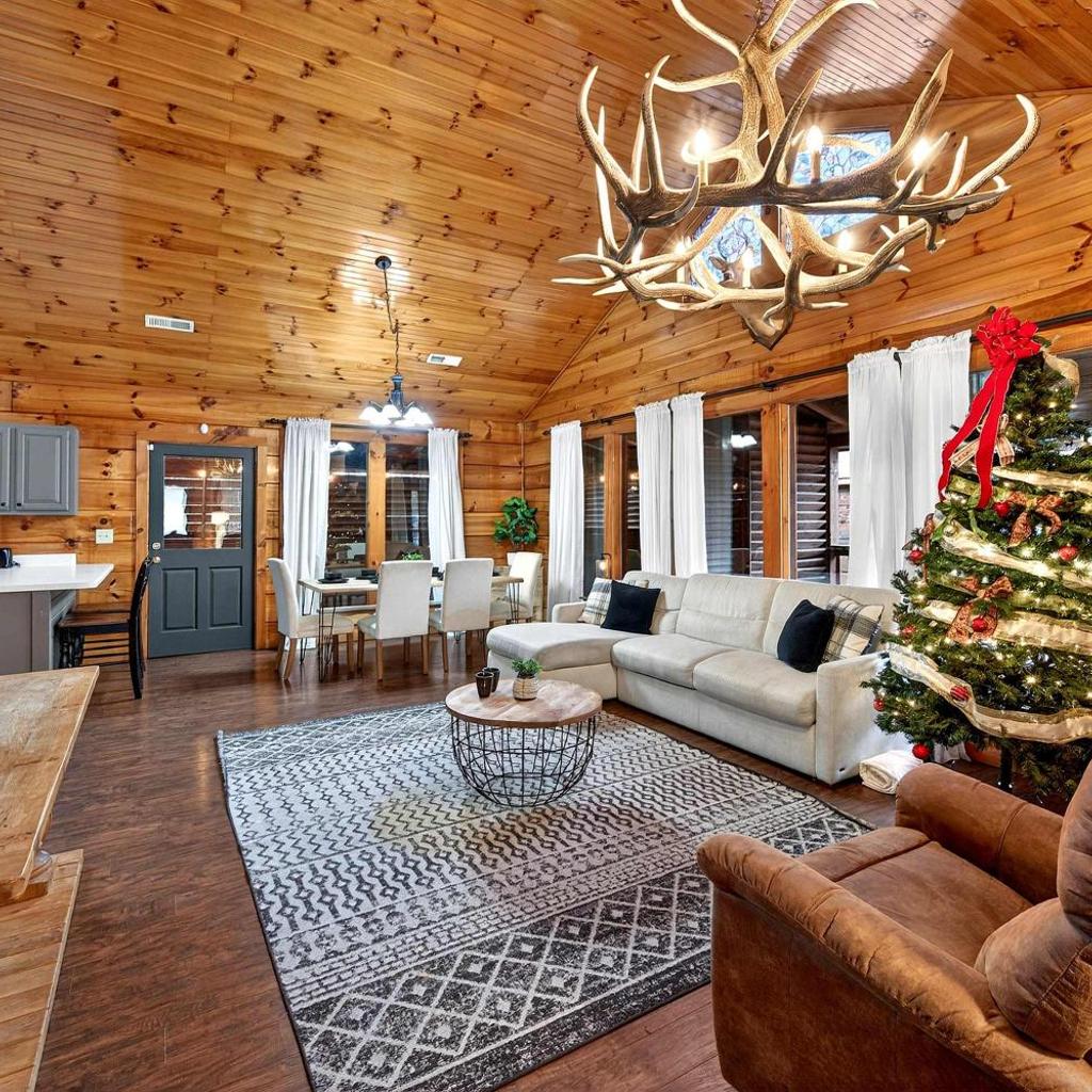 Photograph of Near Parkway- Hot Tub Rock Wall Cabin