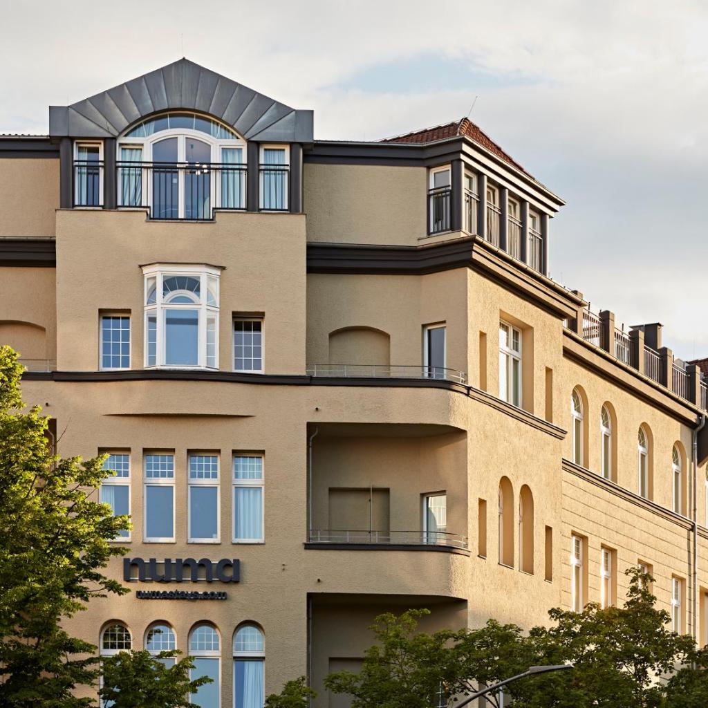 Photograph of Numa Berlin Novela