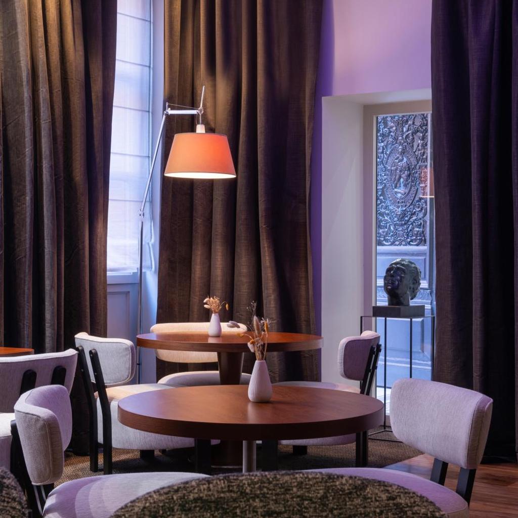 Le Grand Balcon Hotel — 