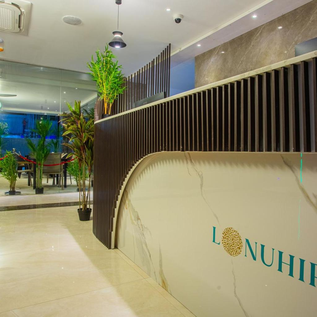 Lonuhiri at Dhigurah, photo 5