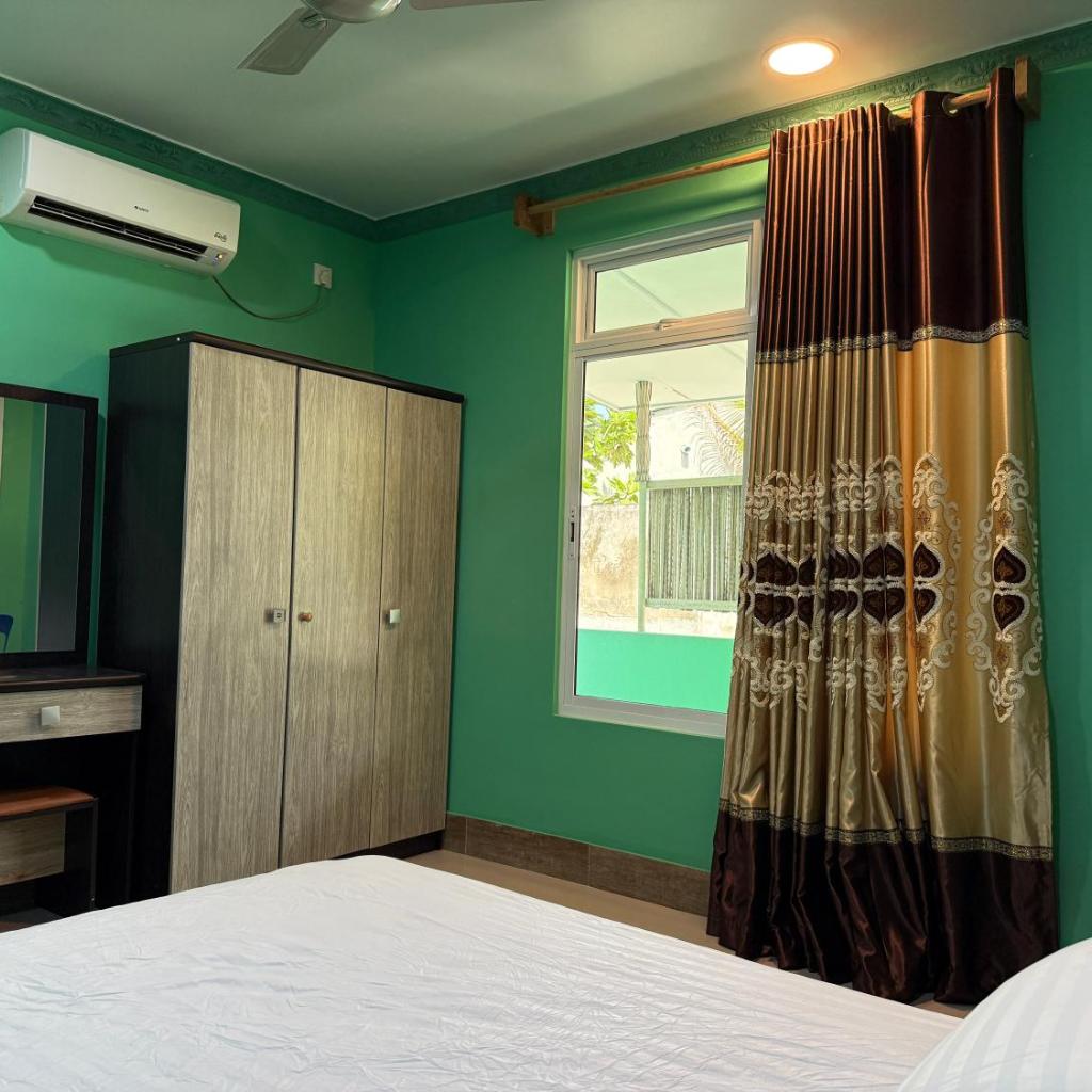 Coconut Palm Dhidhoo, photo 4