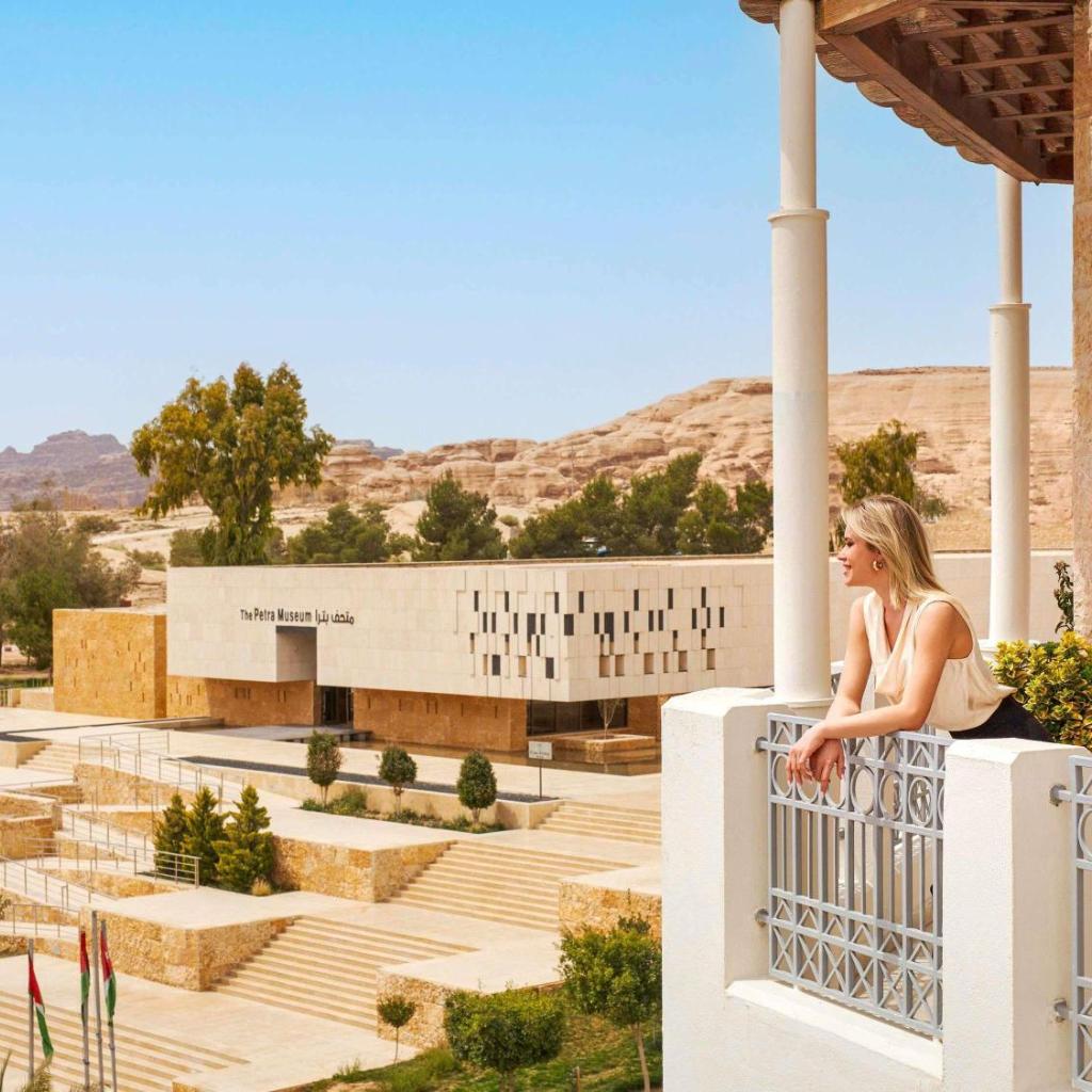 Mövenpick Resort Petra — 
