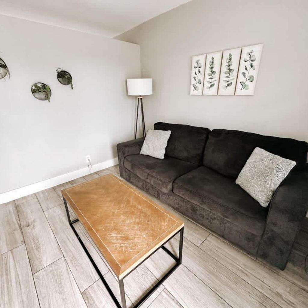 Photograph of Rustic Retreats Modern 1BR for 4 guests in the heart of Fort Lauderdale