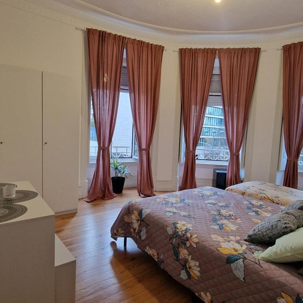 Photograph of MINI HOST in LISBON