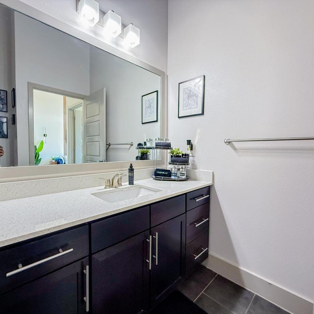 Photograph of Best DTX Secret 4 ppl Free Parking 1 bd
