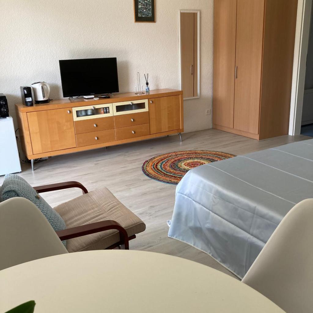 Image 8 - Tarta-Loft