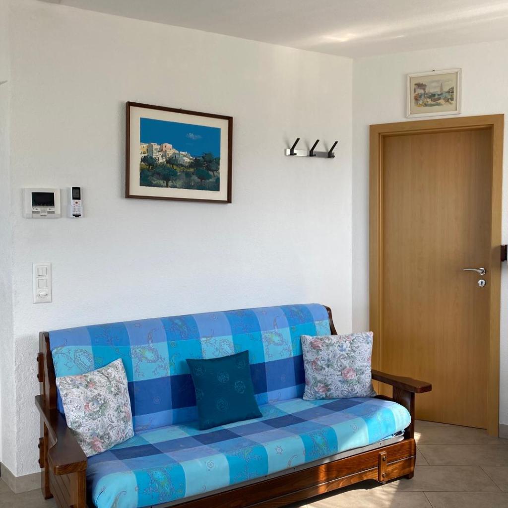 Image 18 - Ferienhaus Patrizia with a fantastic view of Lake Maggiore and the pool