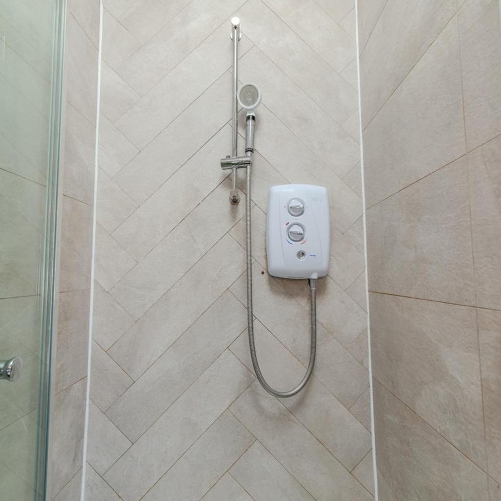 Photograph of Super central 2 Bedrooms Flat Sleep 6